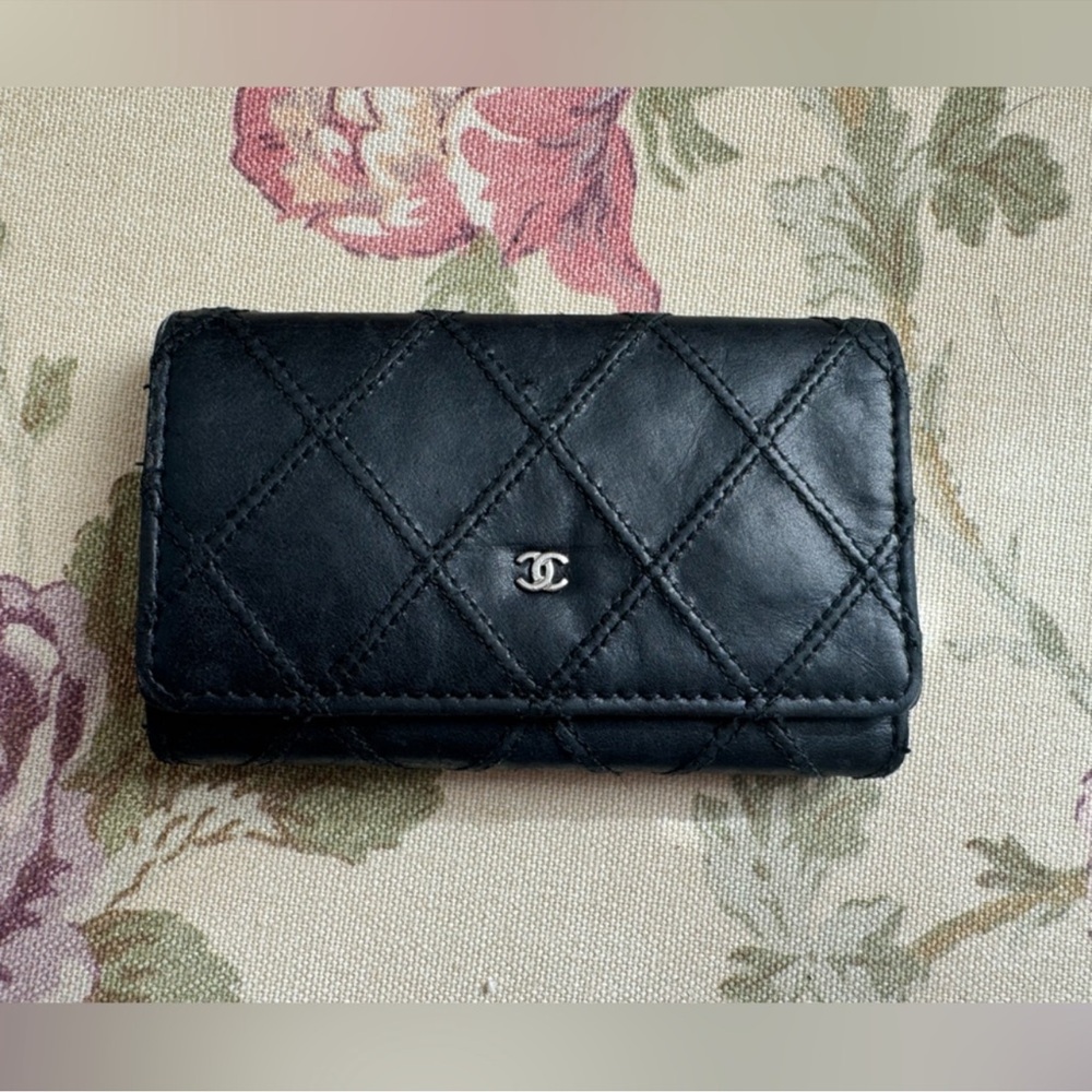 Authentic Chanel lamb skin key holder